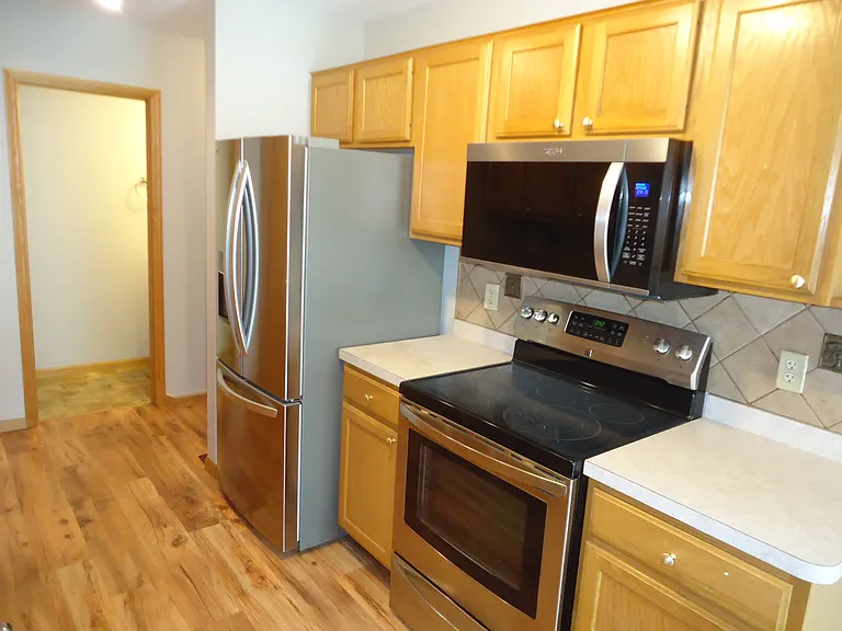 1650 Wellington Ln — Photo 7