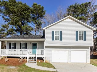 385 River Trace Dr, Villa Rica, GA 30180