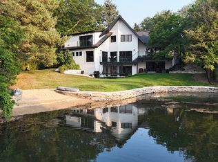 111 Murphy Lake Rd, Park Ridge, IL