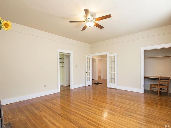 2nd image of 285 Texas St