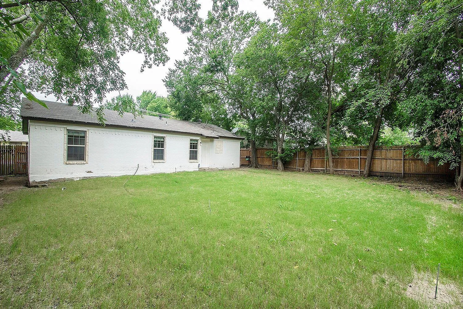707 Sam Houston St — Photo 4