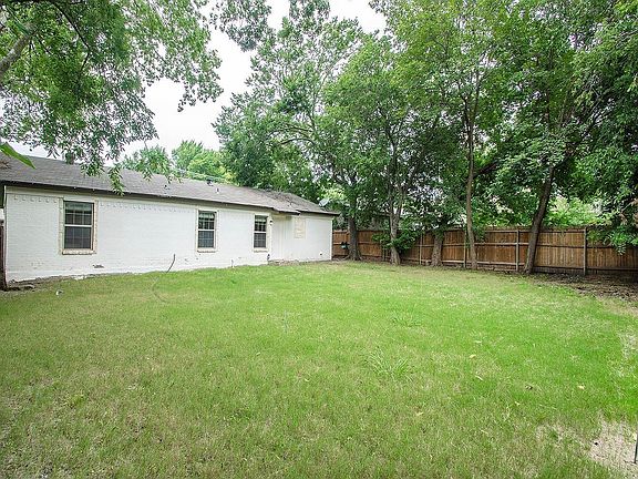 4th image of 707 Sam Houston St