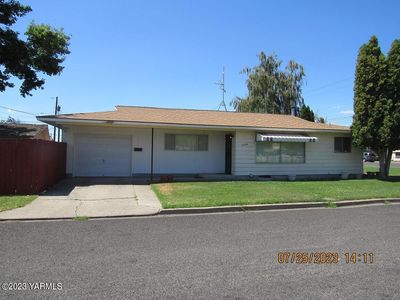 1504 S 5th Ave, Yakima, WA, 98902