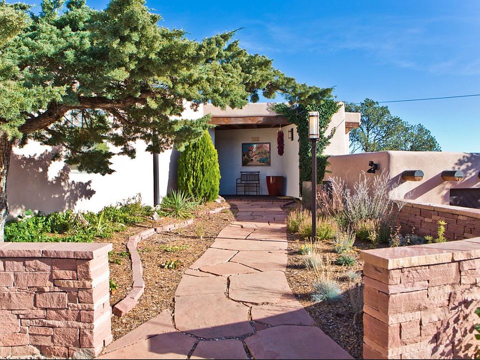 Front walkway entrance