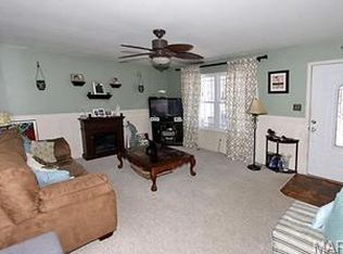 615 Wallach Dr, Eureka, MO