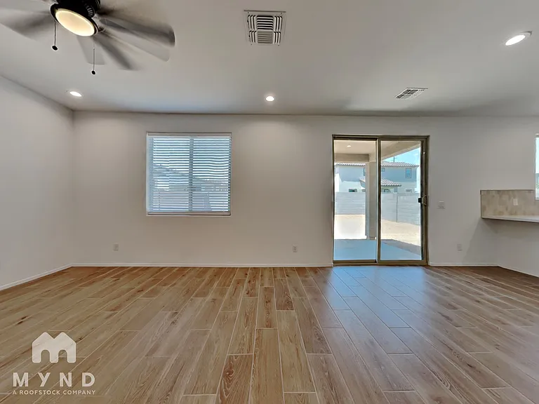 10758 W McKinley St — Photo 3