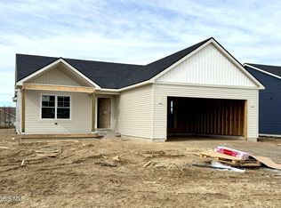 1335 Limerick Ln, Waterville, OH 43566