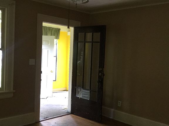 5th image of 2219 Palmetto St