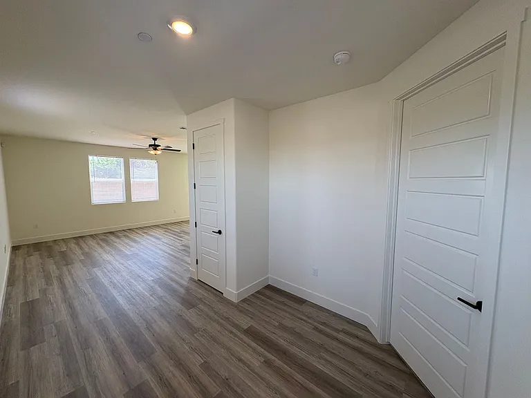 4005 W Babcock Ave — Photo 14