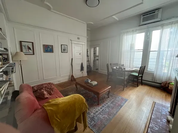 2929 N Charles St APT 1R, Baltimore, MD 21218