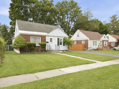 221 Beechwood Ave, Liverpool, NY, 13088