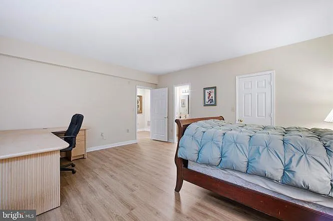 7809 Hidden Meadow Ter — Photo 32