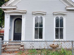 521 E 4th St #A, New Albany, IN 47150