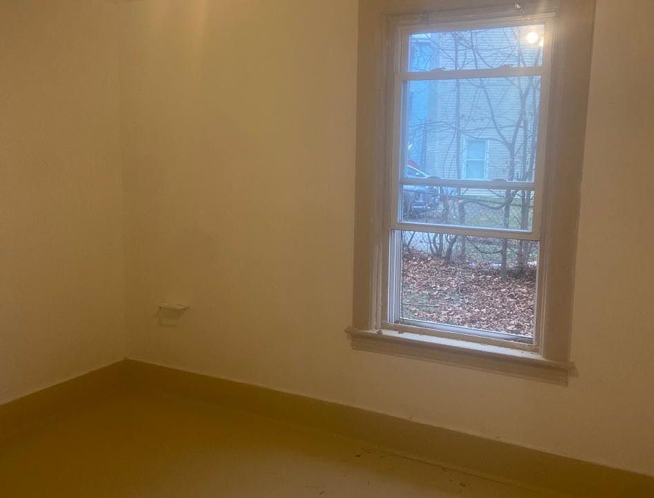 564 Main St 1, Southbridge, MA 01550 Zillow