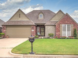 18613 E 49th Pl S, Tulsa, OK 74134