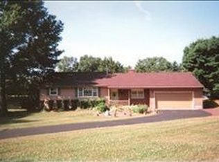 1003 Hillcrest Dr, Neshanic Station, NJ 08853