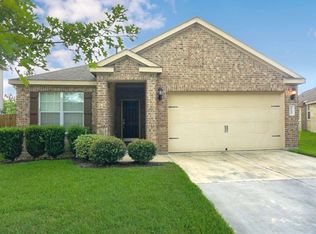 2106 Sterling Oaks Dr, Rosharon, TX 77583