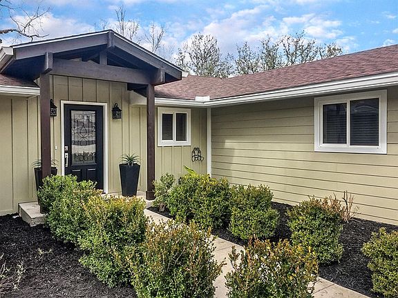 3rd image of 1002 Linda Joy St