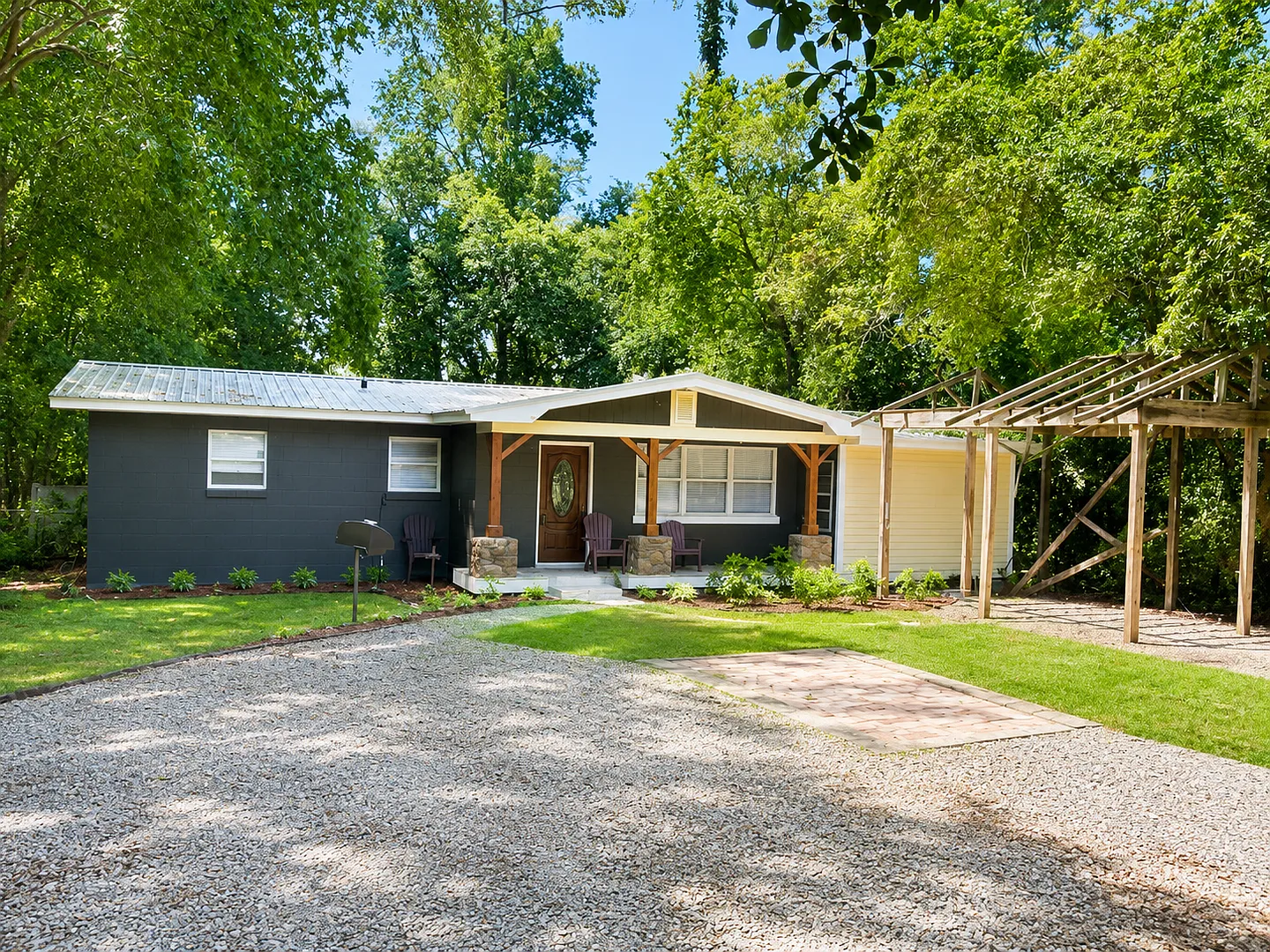 4 Bedroom House Near FSU — Photo 1