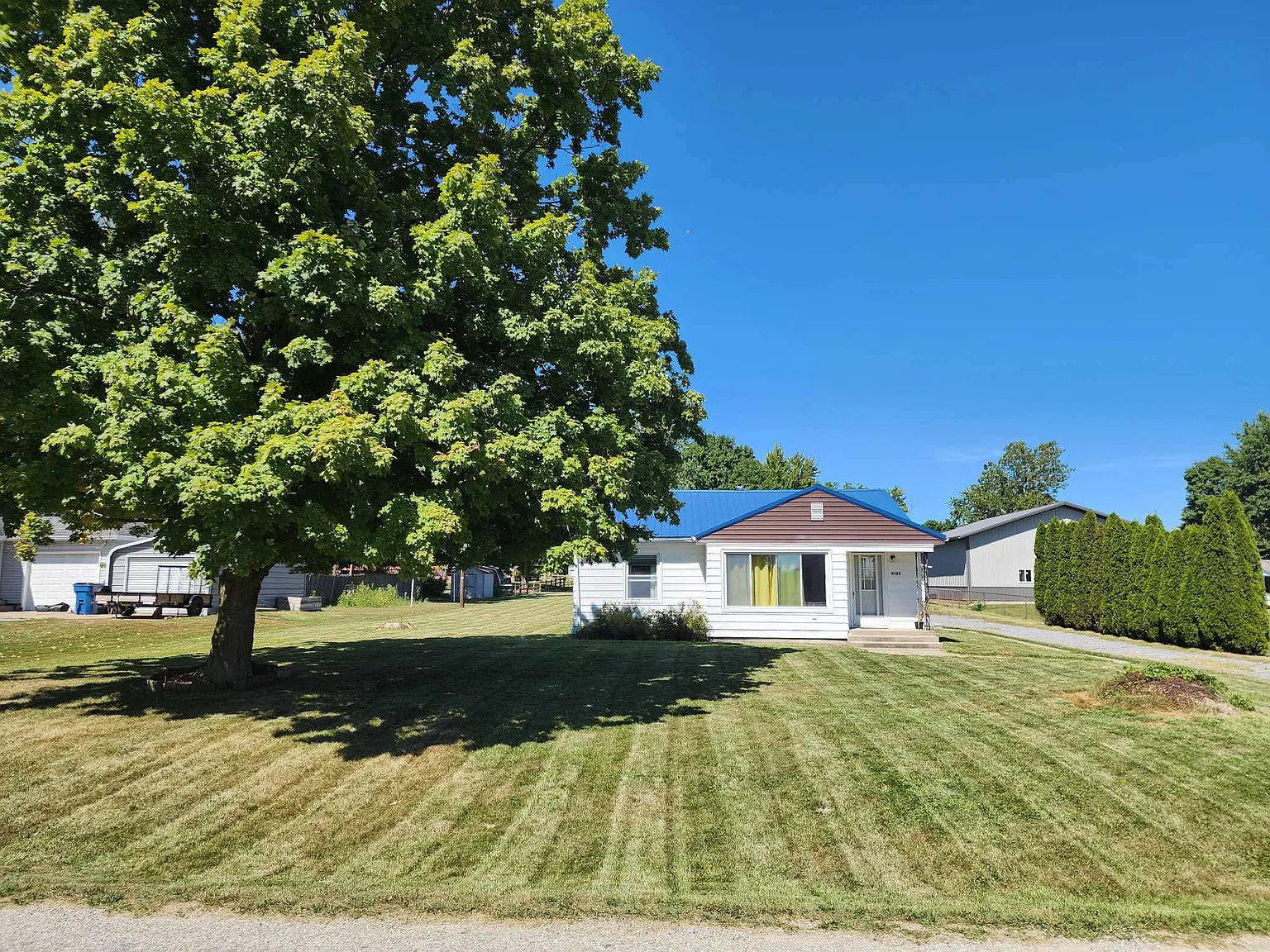 E 375 N, Churubusco — Photo 4