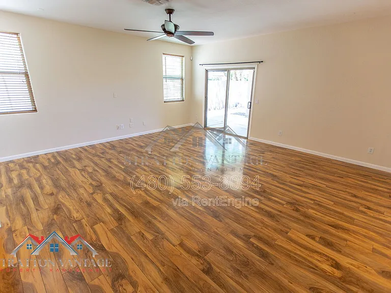 15272 W Jackson St — Photo 9