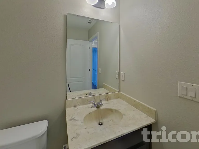 509 Kestrel Dr — Photo 17