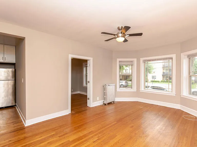 1335-37 W Touhy Ave #3N — Photo 1