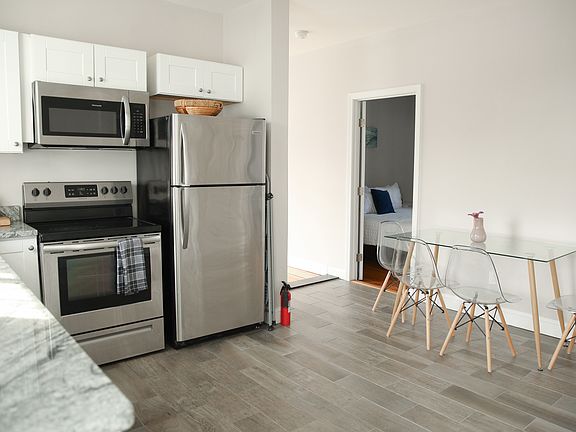 3rd image of 25 Candace St Floor 2