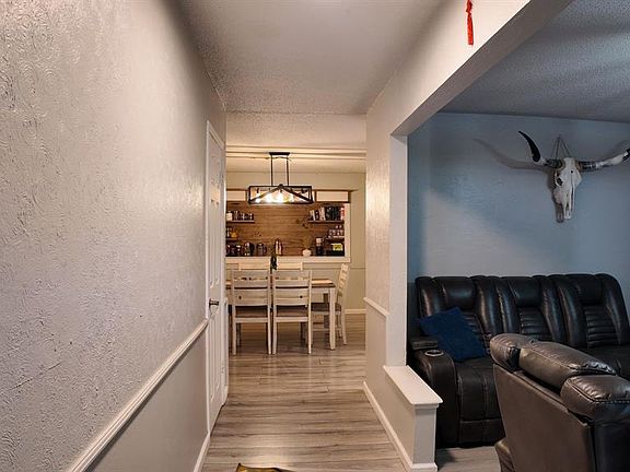 3rd image of 8708 S Country Club Dr
