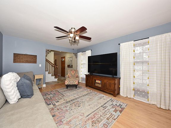 2nd image of W52N759 Windsor Dr