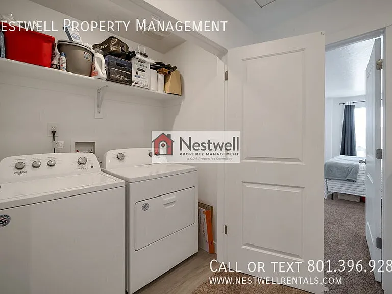 1096 E Yard Row — Photo 16