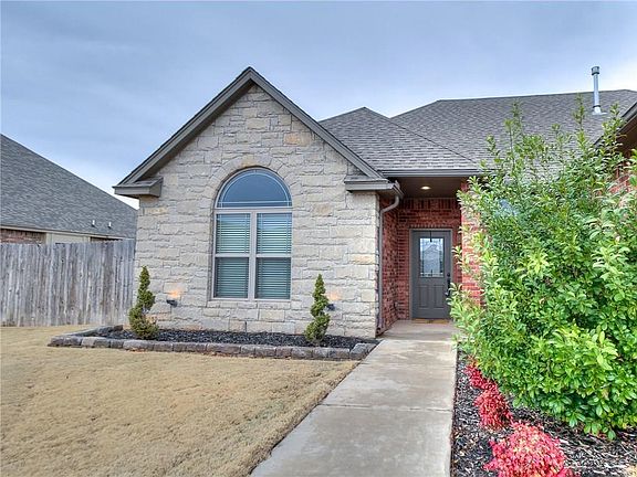 4th image of 8613 SW 58th Cir