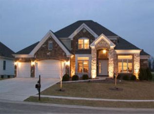 612 Palace Place Ct, Ballwin, MO 63021