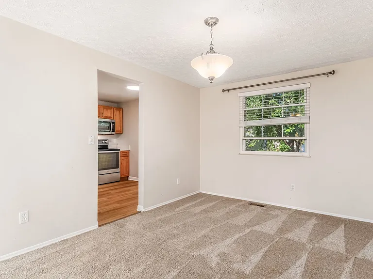 6501 Woodthrush Dr — Photo 6