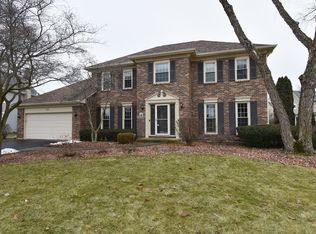 311 Northampton Dr, Oswego, IL