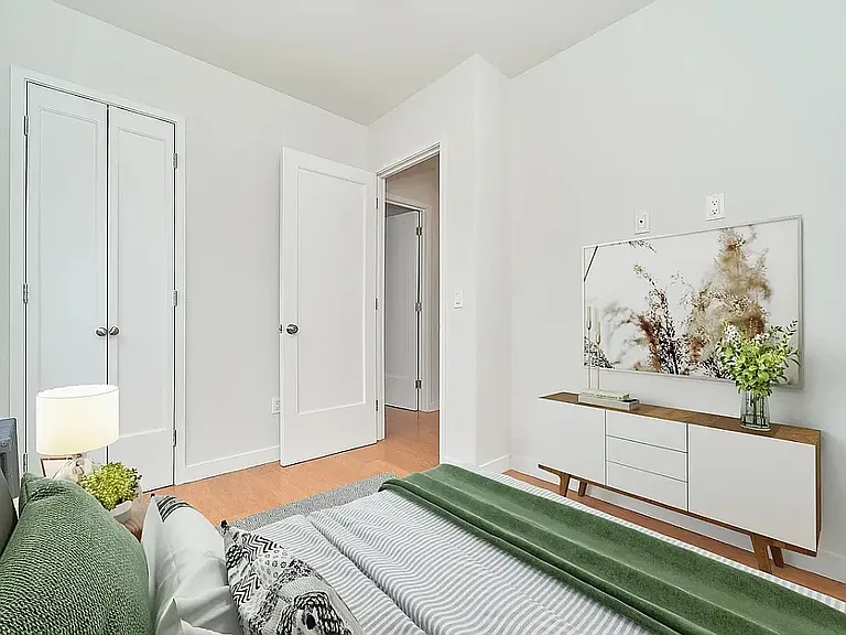 42 Grove St #6A — Photo 2