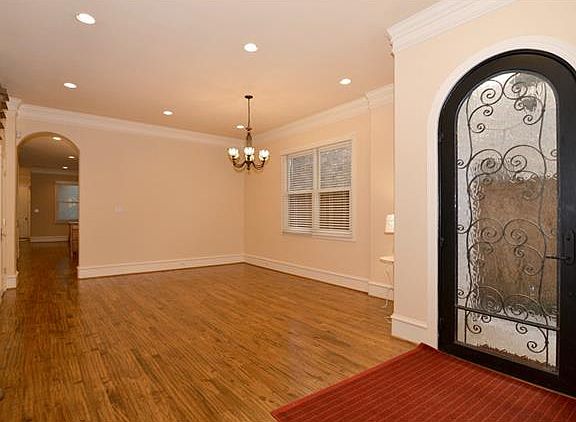 3rd image of 3531 McFarlin Blvd
