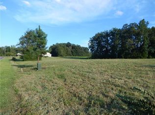 2062 Waterford Pointe Rd #1, Lexington, NC 27292