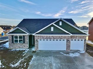 209 Waterford Ln, Pendleton, IN 46064