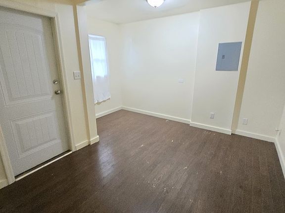 3rd image of 9340 Woodbine St