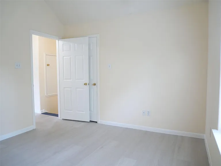 6603 Schambray St — Photo 46