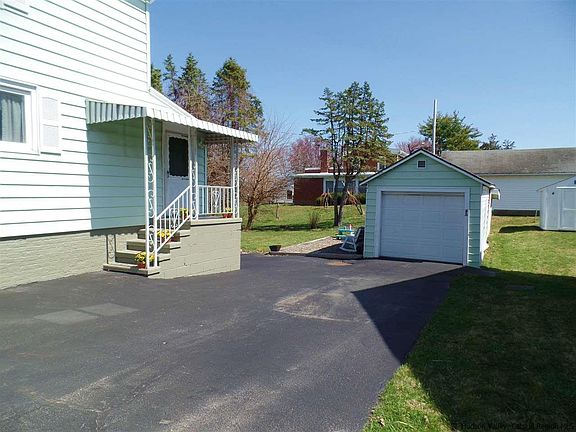 3rd image of 38 Plenty St