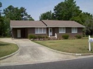 1116 Edgewood Dr, Dublin, GA 31021