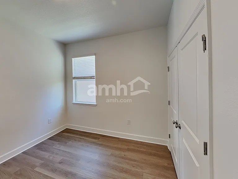 3319 Muscatine Ave — Photo 15