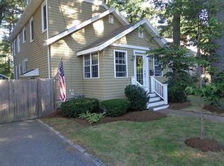 68 Robinswood Rd, Weymouth, MA 02190
