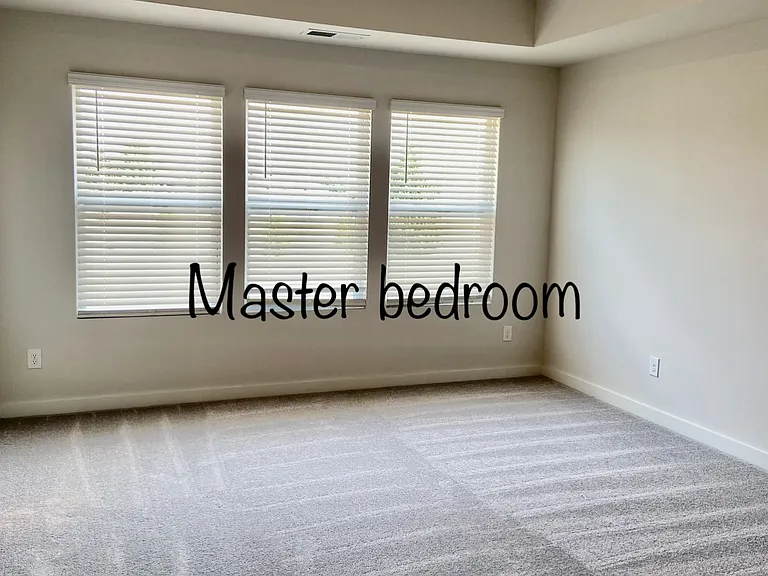 1057 Ewell Farm Cir — Photo 17