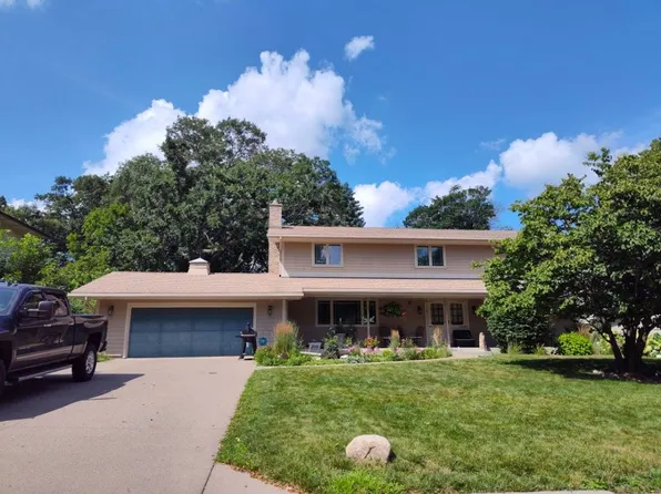 2135 Argonne Dr NE, Columbia Heights, MN 55421