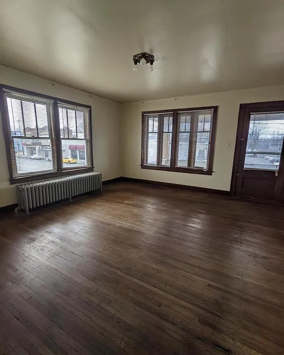 122 W Markland Ave #3