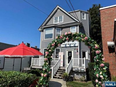 454 Broad Ave, Leonia, NJ, 07605