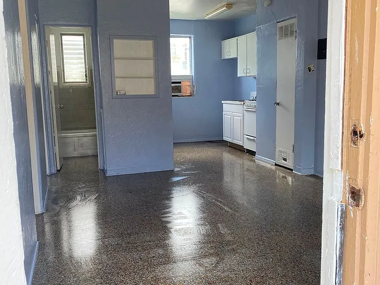 545 N Ridgewood Ave — Photo 5